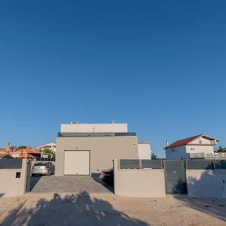 Stunning Marea With A Private Pool Villa