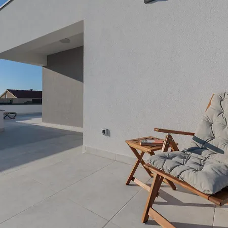 Stunning Marea With A Private Pool Врси
