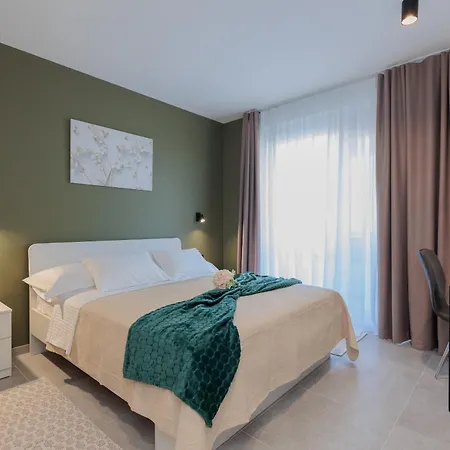 Stunning Marea With A Private Pool * Vrsi