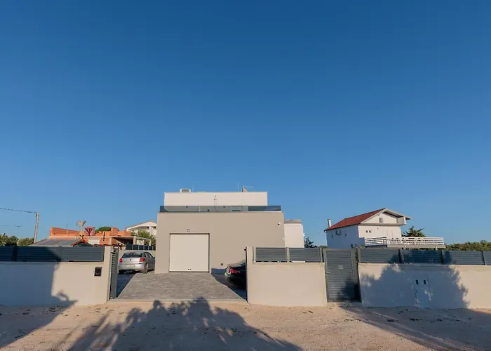 Stunning Marea With A Private Pool Villa
