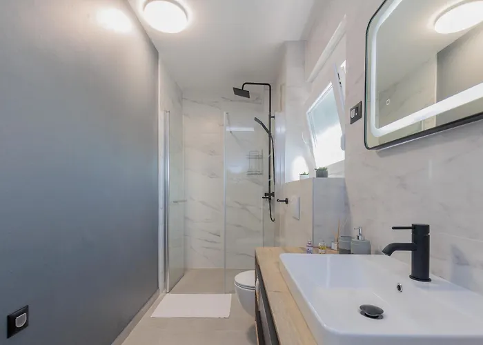 Villa Stunning Marea With A Private Pool Vrsi