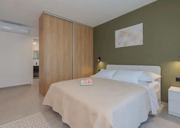 Вилла Stunning Marea With A Private Pool Врси