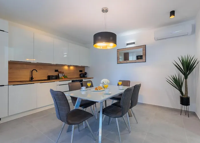 Villa Stunning Marea With A Private Pool Vrsi