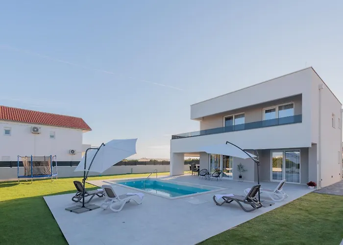 Stunning Marea With A Private Pool Вилла Врси